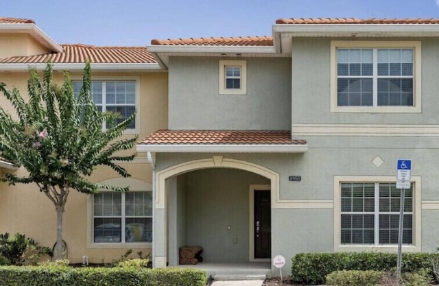 10min To Disney, Private Pool, Security Gated, Luxury stay in Kissimmee Orlando