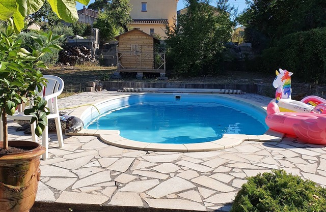 110m² house with swimming pool