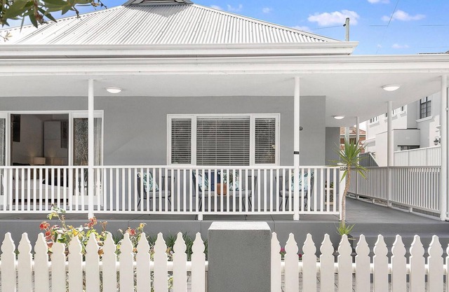 114 Vintage on Vincent, Quality Family Home