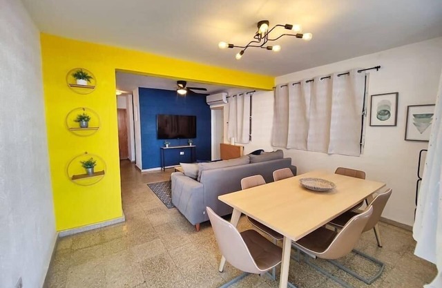 12 Guest Duplex w Free Parking next to Ocean Park