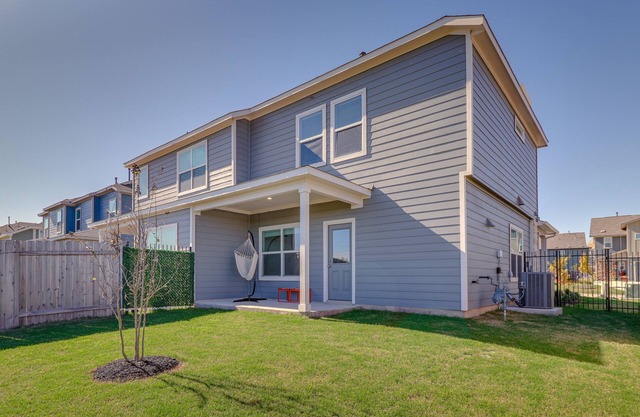 12 Mi to Dtwn Austin: Quiet Home w/Patio & Yard