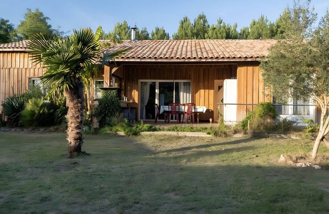 126 m² House with Pool and Garden, 25 Minutes from the Arcachon Bay