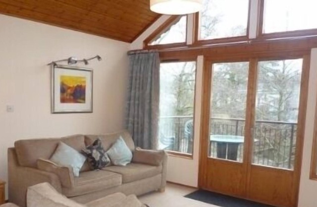 13 KESWICK BRIDGE, family friendly, with a garden in Keswick