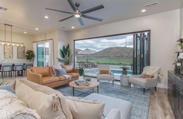 15 Bedroom Combined Super Luxury Home w- Private Pool!