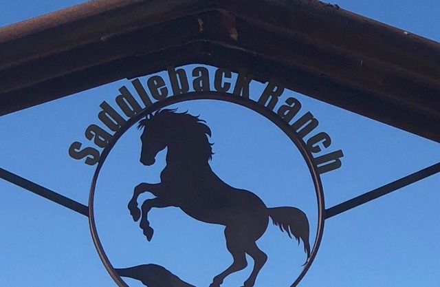 15 minutes from Town. (Walmart, major grocery, restaurants, etc.)