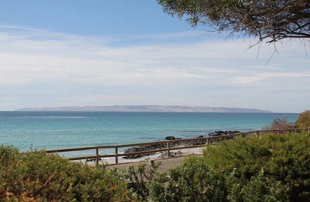 15% Off Weekly | Ocean-View | Dolphin Bay Cottage