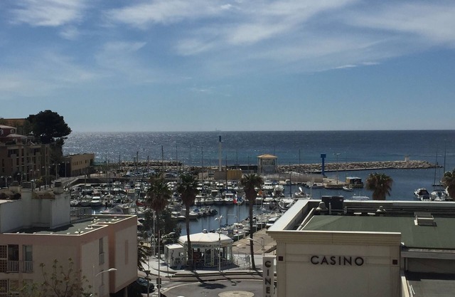 180 ° sea view apartment in Carry le Rouet