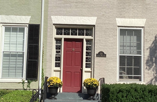1829 Row House In Geneva’s Historic District for Extended Stay