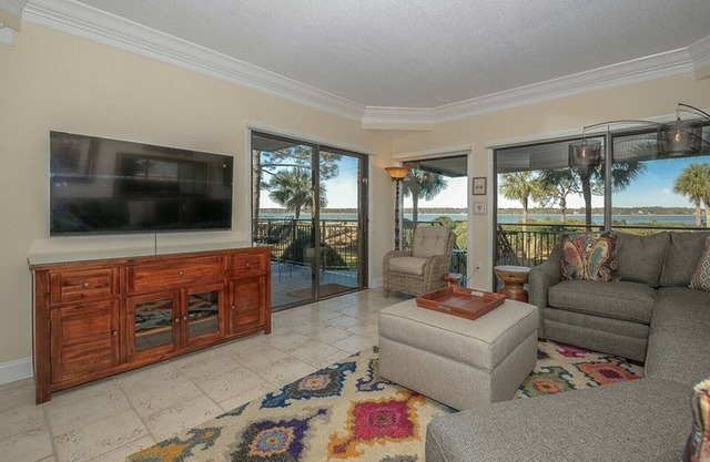 1848 Beachside Tennis ~ 1st Floor Renovated Villa with Direct Walkout to Beach!