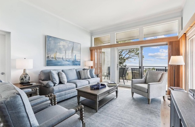 1883 Beachside Tennis ~ Corner Penthouse Villa with Panoramic Ocean Views!