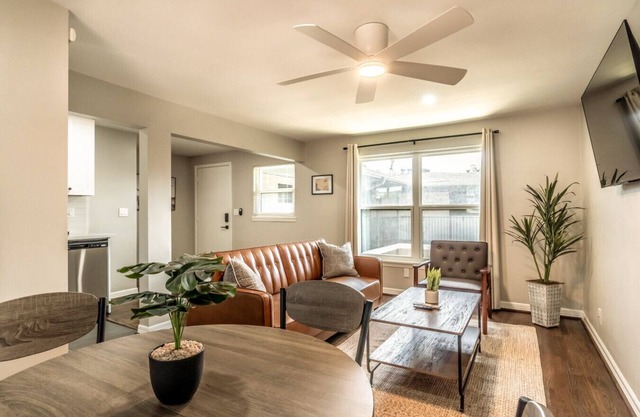1BR Gem Free Parking 5 mins to Houston Museum