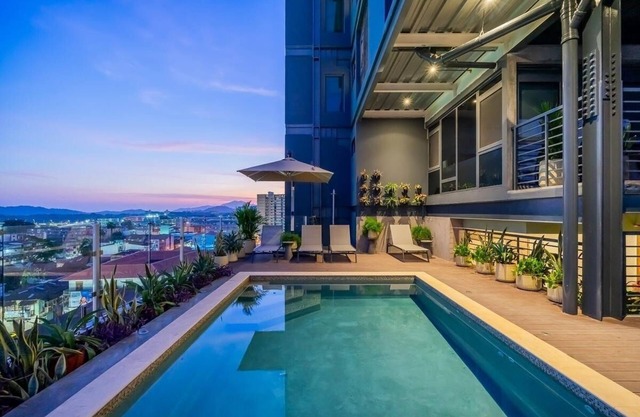 1BR in Casco View Life
