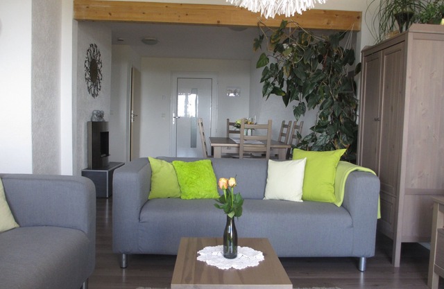 2 apartments , new, modern, family-friendly, barrier-free, large south-facing terrace