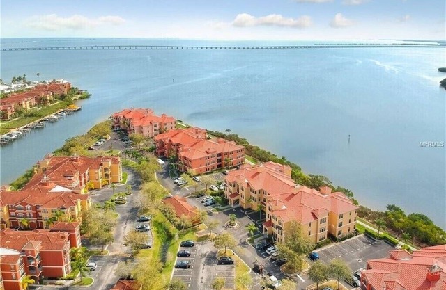 * 2 bd, 2 bath Luxury 5 star Italian Resort, on the hedge of the Tampa Bay
