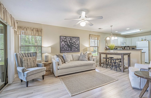 2 Bed 2Bath 1st Floor Golf and Beach Condo