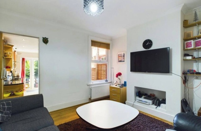 2 Bed House close to Reading Town Centre