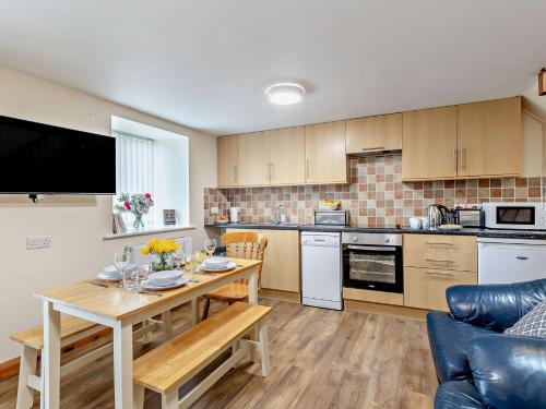 2 bed property in Bala North Wales 87274