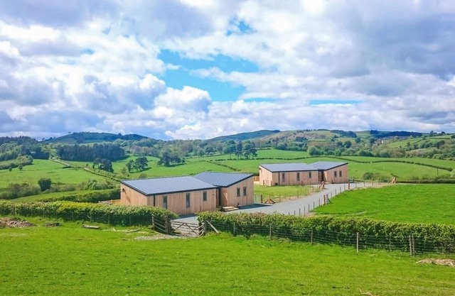 2 bedroom accommodation in Castle Pren, Llandrindod Wells