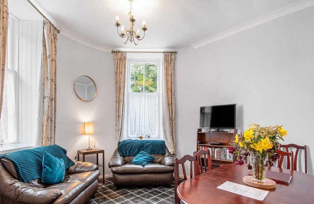 2 bedroom accommodation in South Lochaweside