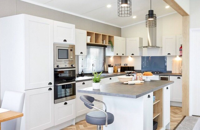 2 bedroom accommodation in Lowestoft