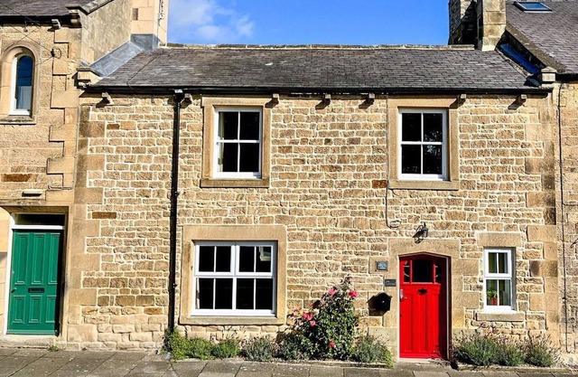 2 bedroom accommodation in Newbrough