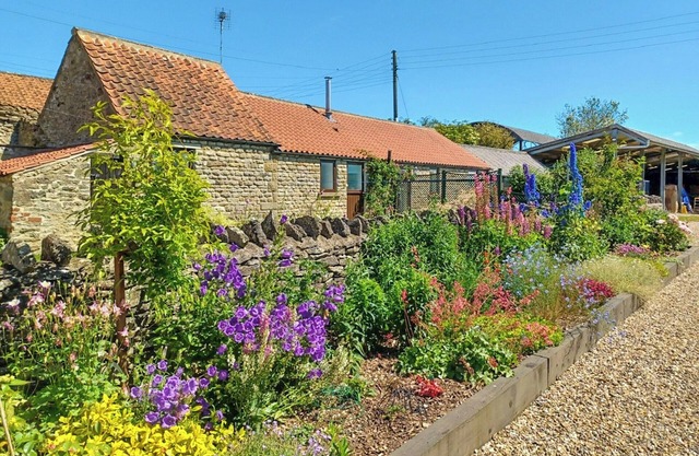 2 bedroom accommodation in Levisham, near Pickering