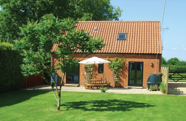 2 bedroom accommodation in Stanfield, near Fakenham