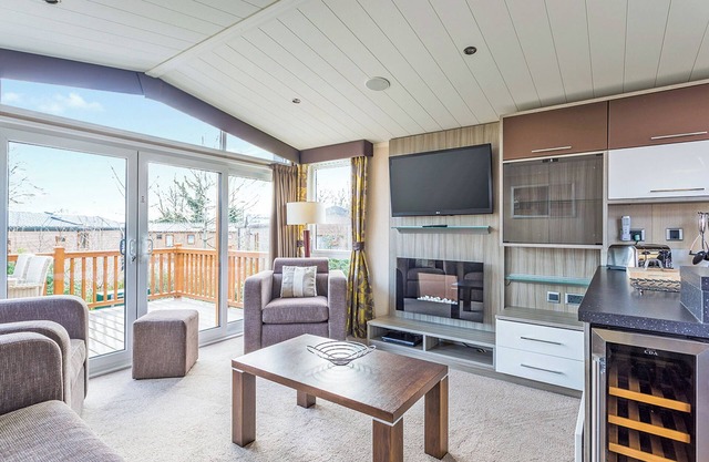 2 bedroom accommodation in Cheddar
