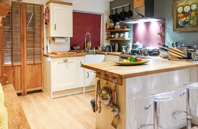 2 bedroom accommodation in Crockenhill, near Swanley