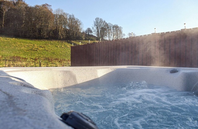 2 bedroom accommodation in Crieff