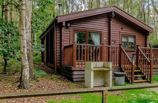 2 bedroom accommodation in Sherwood Forest, Rufford