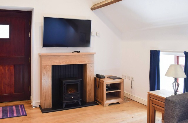 2 bedroom accommodation in Westerdale, near Castleton