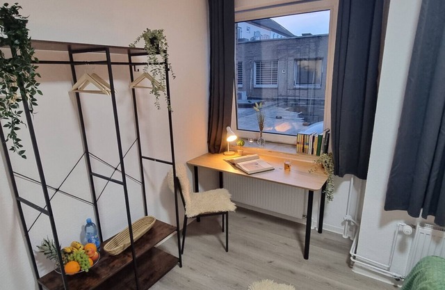 2-Bedroom Apartment Near Steintor & Hauptbahnhof