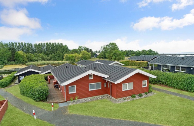 2 bedroom awesome home in Tranekær