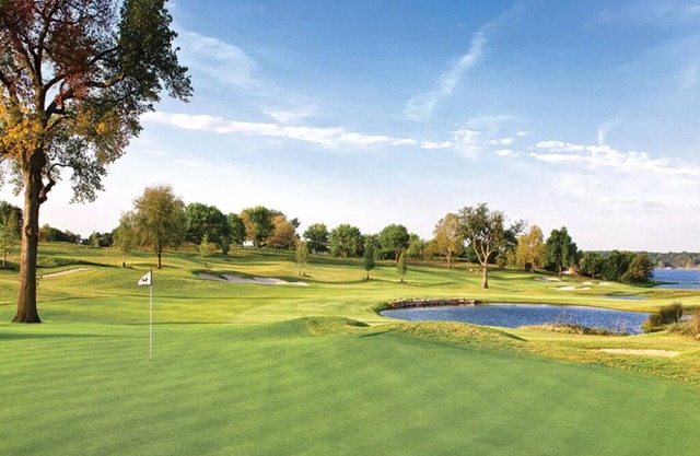 2 Bedroom Condo at Grand Lake!