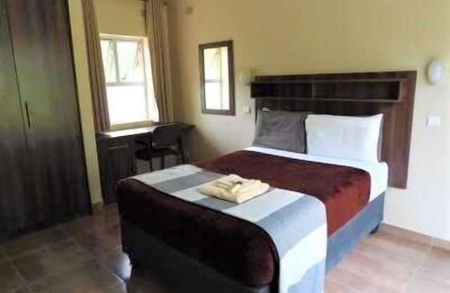 2 bedroomed apartment with en-suite and kitchenette - 2066