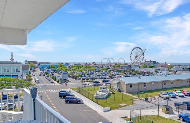 2 Blocks to the Boardwalk - Panoramic Views of Assateague Island, Bay and Ocean