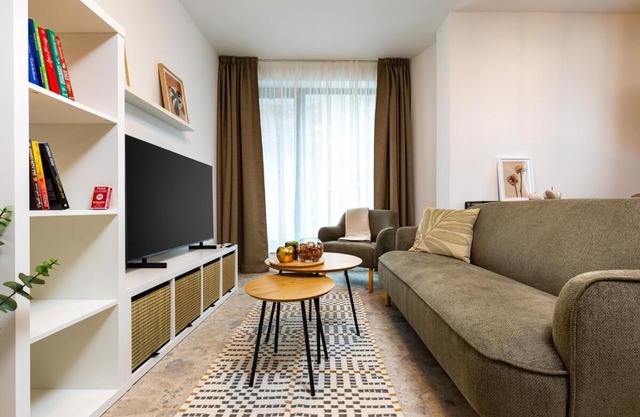 2 BR Apt Dzhendem Tepe 2 Parking Spots in Plovdiv next to MU