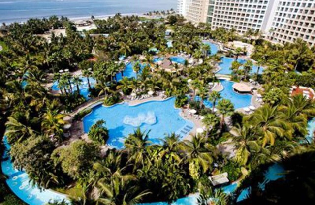 2 BR Luxury Condo, 2,574 sq ft, free GOLF and SPA