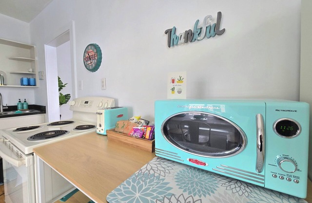 2 BR: Washington Ave: Walk to Downtown, Parks and Restaurants