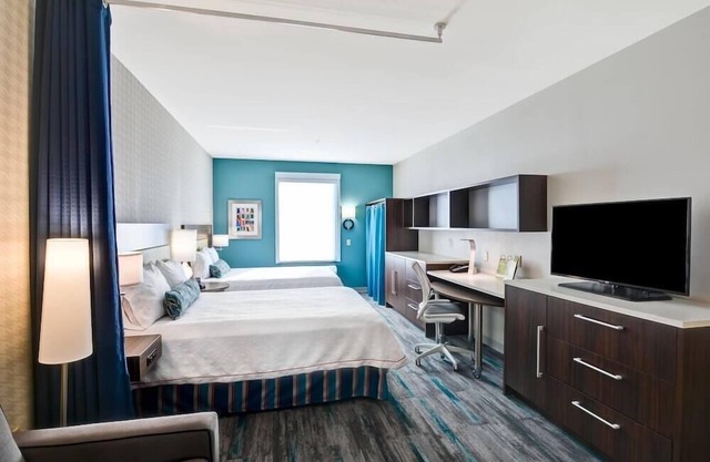 2 Connecting Suites at a Hotel