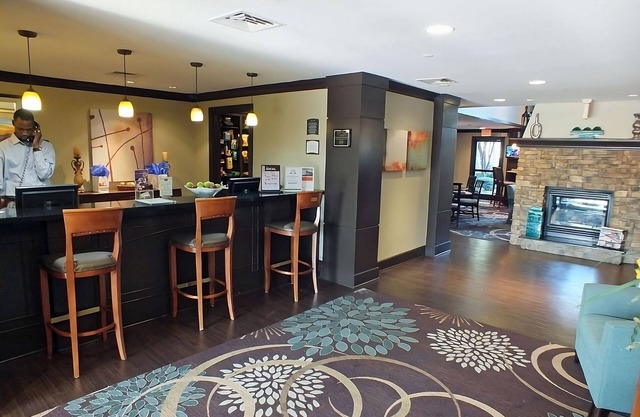 2 Convenient Suites Near Dallas Fort Worth International Airport! Onsite Parking