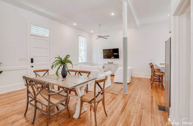 2 King Bedrooms in Historic Barracks at North Beach