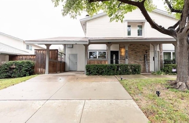 2 Kings Beds-4 Bedrooms in Newly Renovated Home