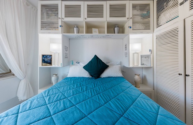 2 Room Apartment - 5 minutes to Costa da Caparica Beach and Bars