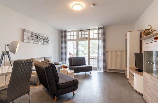 2-room apartment no. 10, sea view, balcony, beach chair, Villa Strandidyll Binz