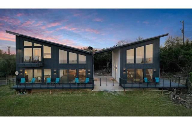 2 units for 1 price. Heart of TX hill country. Wedding capital Dripping Springs