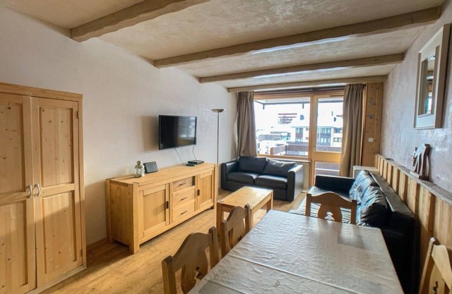 200m from resort center, 3rd floor, tv, 55m², Tignes