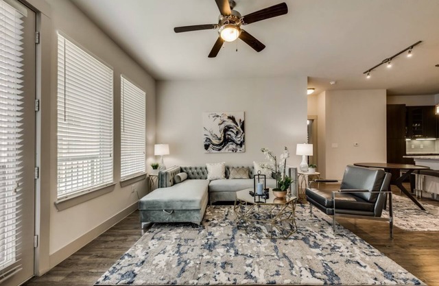 25% Off Luxury 2BD Apt W.Cityline Dr Richardson RD075