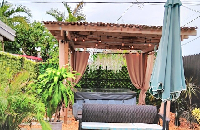 2BD/1B/7PPL/Wi-Fi/BBQ/SPA/Free Parking & Washer/Dryer